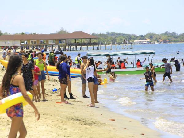 Las playas del municipio de Omoa son de las más visitadas durante todo el año y sobre todo en Semana Santa y Feriado Morazánico.