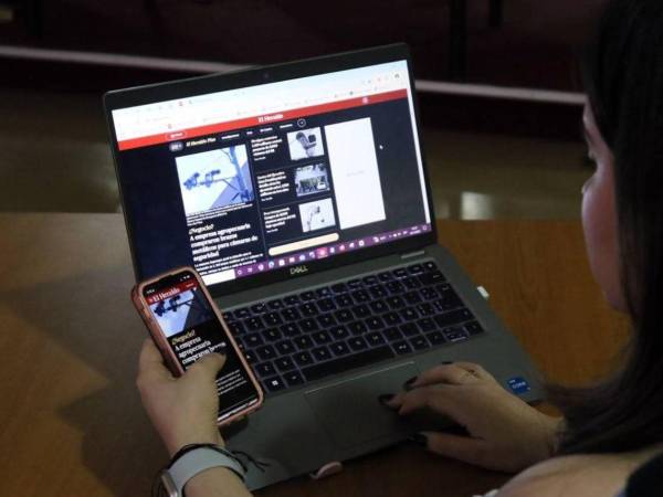 No existe tal publicación en el sitio de ICN: se trata de una alteración del código HTML que reutiliza la plantilla de una nota verdadera.