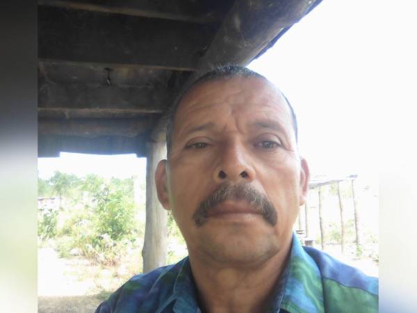 Fotografía en vida del pastor Marco Tulio Moncada.