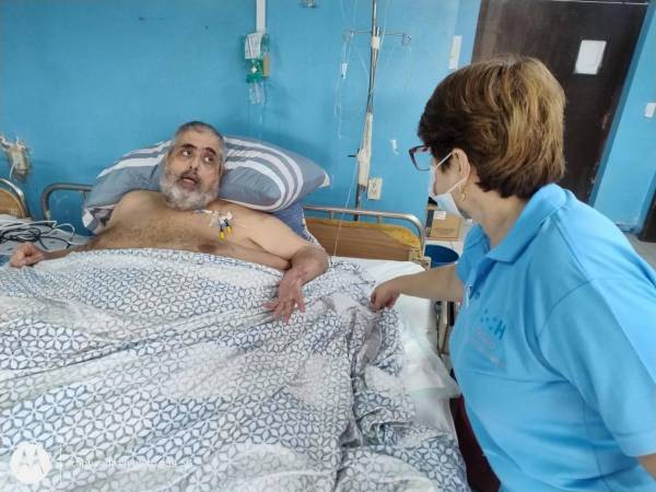 Nasser Hilsaca fue atendido en el hospital de La Ceiba y su salud ha mejorado.