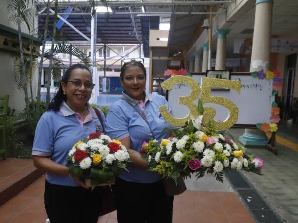 Roxana Reyes y Rocío García