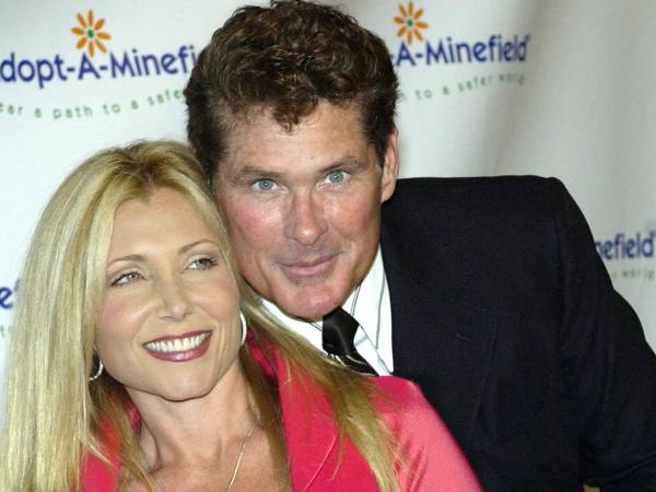 Pamela Bach y David Hasselhoff estuvieron casados desde 1989 hasta el año 2006.