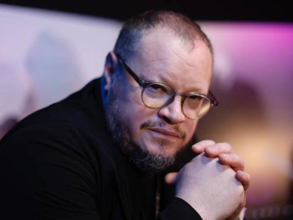 El artista mexicano Leonel García, vocalista del dúo Sin Bandera.