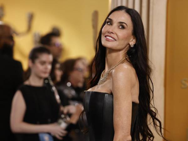 Demi Moore en la gala de los premios SAG AWARDS 2025.