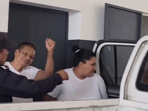 El hondureño Santiago Zúñiga Cruz comocido popularmente como Apóstol Santiago fue puesto en libertad este miércoles en El Salvador, luego de una resolución judicial que incluyó un procedimiento abreviado y la admisión de los cargos.