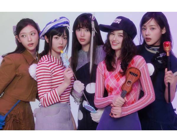 Minji, Hanni, Danielle, Haerin y Hyein, integrantes de de NJZ.