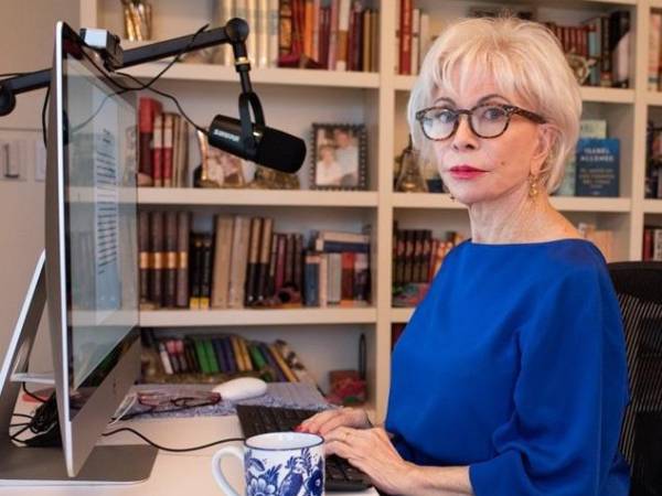 Isabel Allende: “Los libros me protegieron como un escudo en mi infancia”