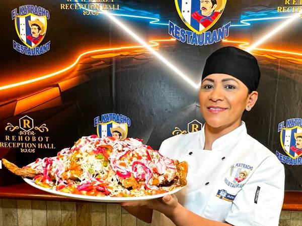 Fany Lara, propietaria de El Katracho Restaurant en Houston, Texas.