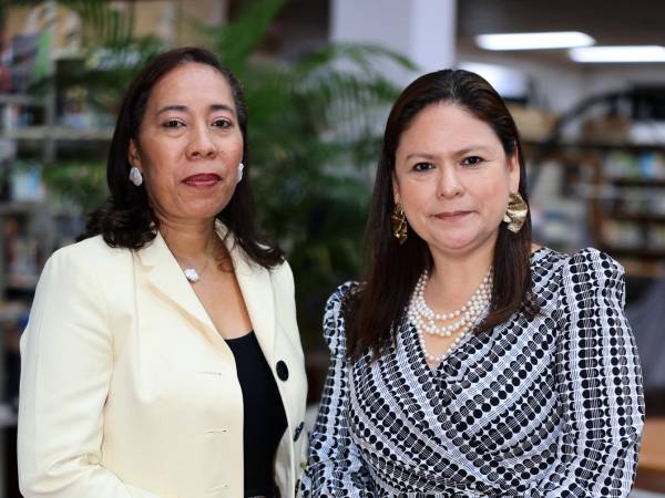 Dolores Espinoza y Rhina Briceño - Directoras oficiales