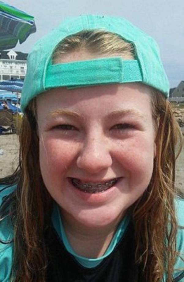 Un consejero de la iglesia local confirmó la muerte de Cara Loughran, de 14 años.