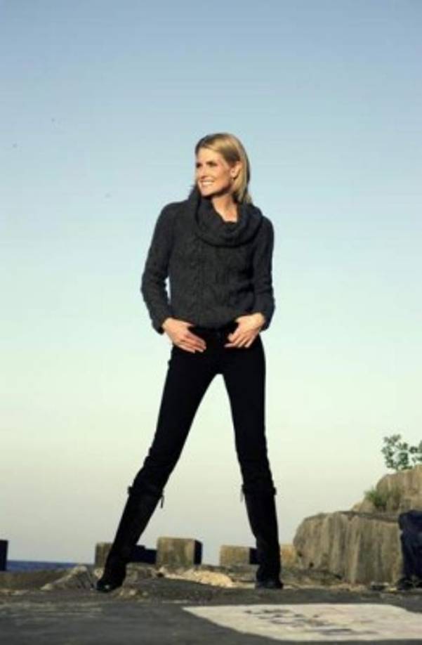 La mujer, que tenía 24 años en el momento de los presuntos hechos, dice que tuvo 'náuseas' y que se sintió 'ultrajada'.