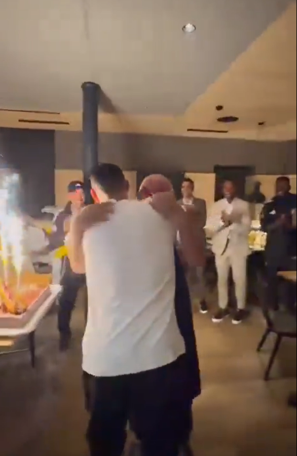 Cristiano Ronaldo emociona a un cocinero del Al-Nassr con un gesto inesperado