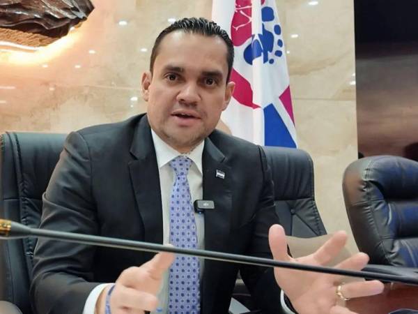 Tomás Zambrano, presidente del Congreso Nacional.