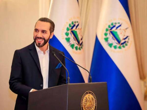 Cinco bulos han construido alrededor de Paola González y Nayib Bukele una narrativa electoral que mezcla una iniciativa política real con candidaturas, respaldos y compromisos que no han sido confirmados públicamente.