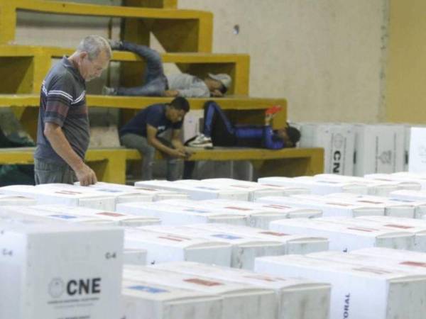 Transporte Lazo entregó una oferta valorada en 86,970,456.70 lempiras.