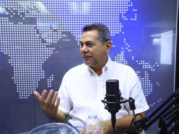 El diputado del Partido Liberal, Marlon Lara, en entrevista con Hablemos de Política.