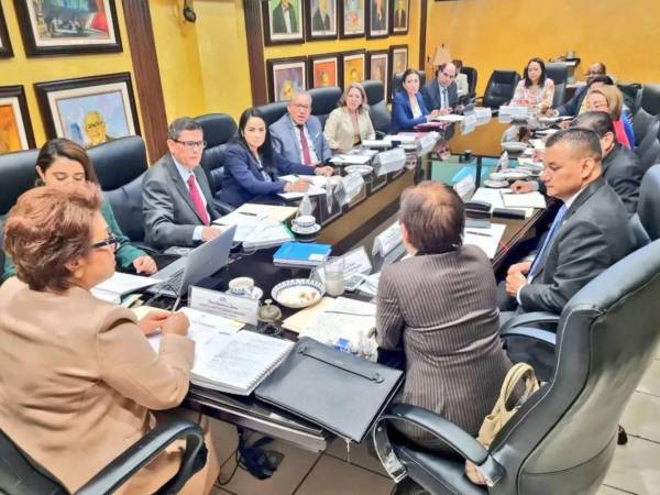 Algunos magistrados participarán de forma virtual en la reunión convocada para esta tarde, según informó Melvin Duarte, portavoz del Poder Judicial.
