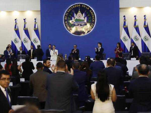 Las reformas ha sido vistas como un intento de reforzar el poder del Gobierno de Bukele de cara a las elecciones del próximo año.