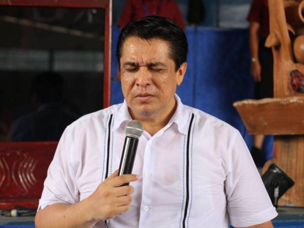 El pastor hondureño Roy Santos se pronunció sobre la coyuntura política del país, asegurando que el “Gobierno de EE. UU. manda contundente mensaje al Gobierno de Honduras y al Partido Libre”.
