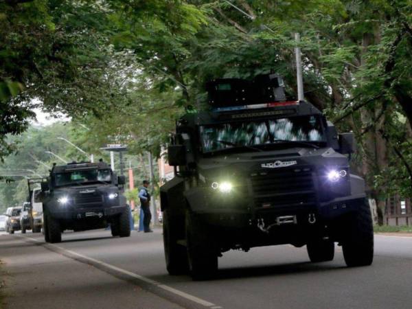 Los vehículos Black Mamba de la Policía Nacional de Honduras son utilizados en operativos de alto impacto en zonas controladas por grupos criminales.