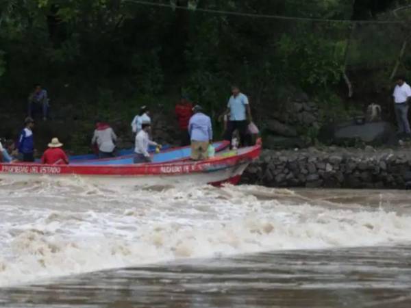 Según el Centro Nacional de Huracanes de Estados Unidos (NHC) y el Centro Nacional de Estudios Atmosféricos, Oceanográficos y Sísmicos (Cenaos), la tormenta tropical Cristina se degradó a depresión tropical.