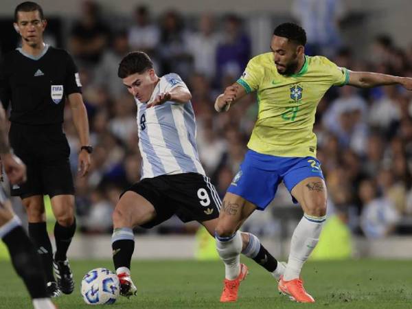 Argentina festeja su pase al Mundial 2026 con una goleada a Brasil.