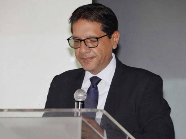 <b>Mario Flores Urrutia, magistrado presidente del Tribunal de Justicia Electoral (TJE).</b>