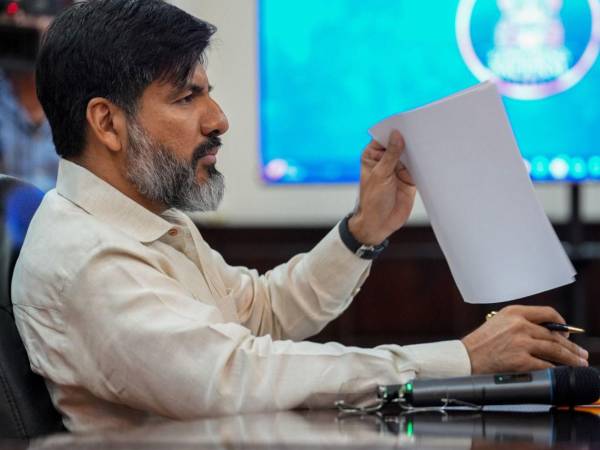 Johel Zelaya fue citado para este jueves a las 8:00 de la mañana para comparecer ante el pleno del Congreso Nacional.