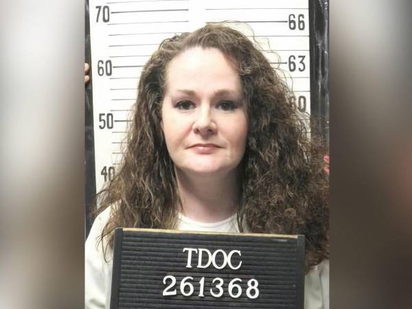 Pike fue condenada a la pena capital en 1996 por el asesinato de Colleen Slemmer, cometido cuando ambas tenían 18 y 19 años respectivamente.
