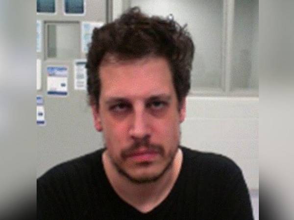 Según ICE, Yiannopoulos ingresó legalmente a Estados Unidos el 14 de mayo de 2019, a través de la ciudad de Nueva York.