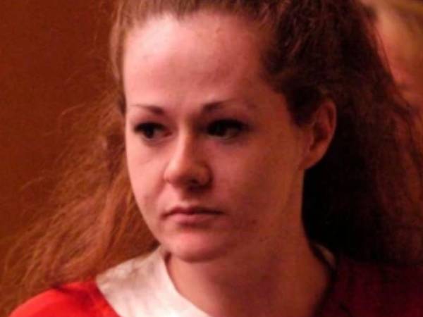 Christa Gail Pike, de 50 años, permanece con vida y recibe atención médica en un hospital de Nashville después de sobrevivir a dos dosis de pentobarbital administradas durante un intento de ejecución por inyección letal en Tennessee.