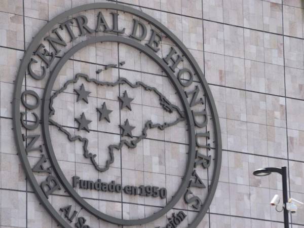 El BCH atribuye el récord en reservas al crecimiento de las remesas familiares y al alza de los precios del café en los mercados internacionales.