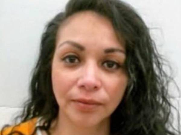 Cumplió 10 años de cárcel por intentar matar a su bebé y fue detenida por inmigración al recuperar su libertad.
