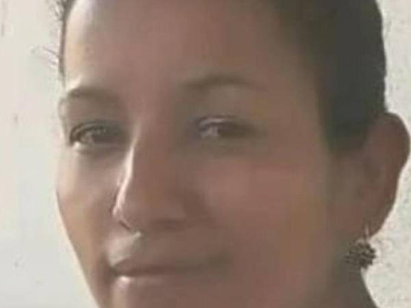 Fotografía de Ana Lizeth Murillo Castillo, de 30 años de edad, quien fue ultimada este martes en La Empalizada, Juticalpa, Olancho.