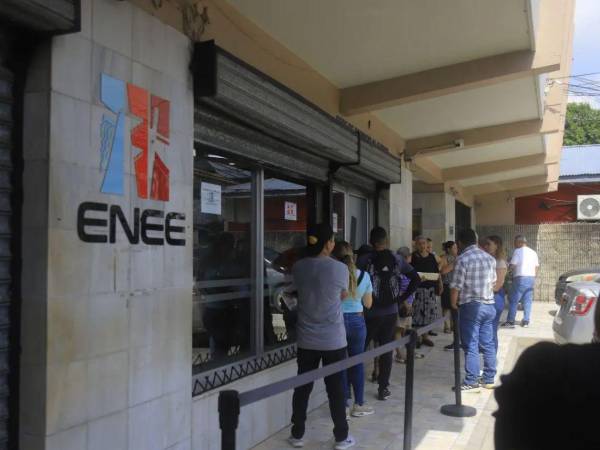 La disminución en los ingresos por venta de energía en 2025 se explica por una rebaja en la tarifa eléctrica derivada de la renegociación de los contratos con generadores privados.