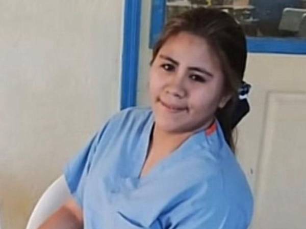 Fotografía en vida de la joven enfermera Nelsi Beatriz Alberto, de 21 años, quien fue ultimada a finales de marzo en San Pedro Sula.