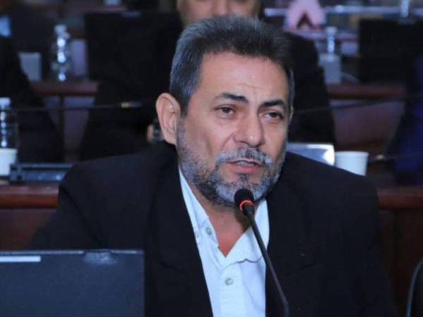 Marlon Lara es actual diputado del Partido Liberal y, según el conteo del CNE, está ganando la reelección como representante del departamento de Cortés.