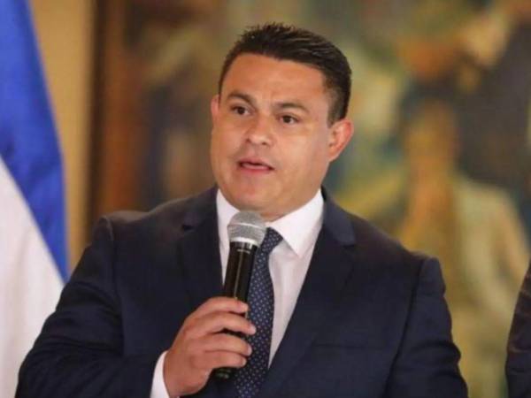 La Corte de Apelaciones suspendió temporalmente la prohibición de salida del país del funcionario entre el 18 y el 25 de octubre.