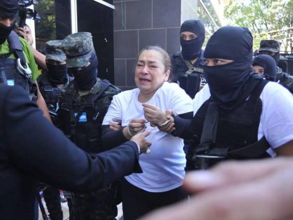 Rocío Tábora fue ministra de la Secretaría de Finanzas durante el segundo mandato del expresidente Juan Orlando Hernández. La exfuncionaria fue capturada en 2023 tras ser acusada de fraude en el caso de los hospitales móviles.