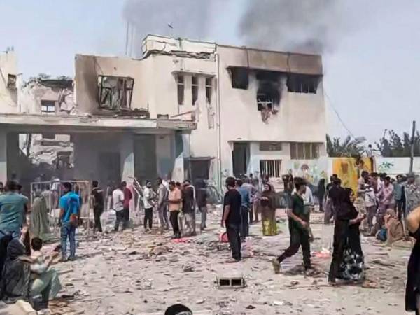 Captura del video de los momentos posteriores al bombardeo en la ciudad de Minab (Irán).
