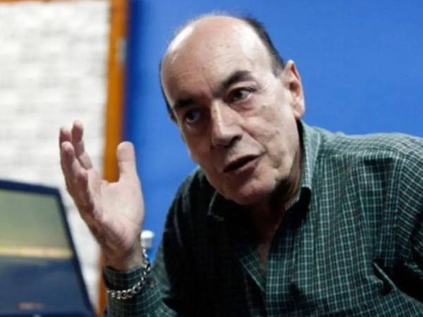 Murió este domingo el destacado periodista deportivo y narrador Julio César Núñez.