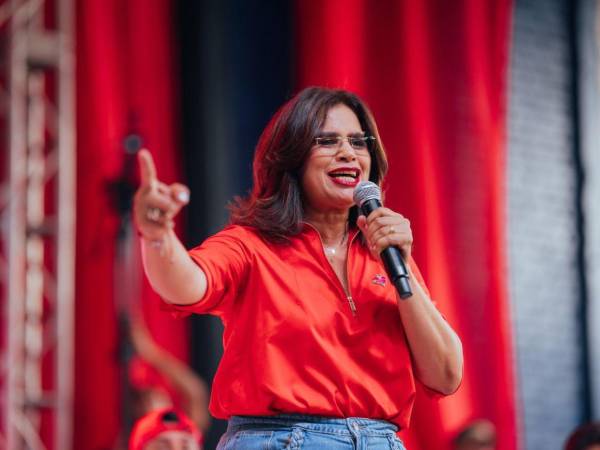 Rixi Moncada, candidata presidencial del partido Libertad y Refundación (Libre), recorre este fin de semana la zona sur de Honduras.