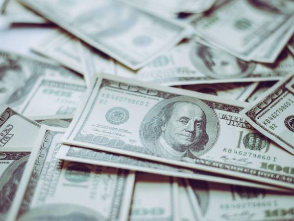 En el caso de Honduras, las autoridades proyectan superar los 10,000 millones de dólares en remesas familiares al término de 2025.