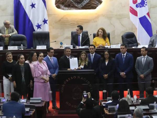 El diputado Antonio Rivera señaló que no sabemos si los líderes de las bancadas apostarán por alguien de sociedad civil, alguien de Libre o del Partido Liberal.