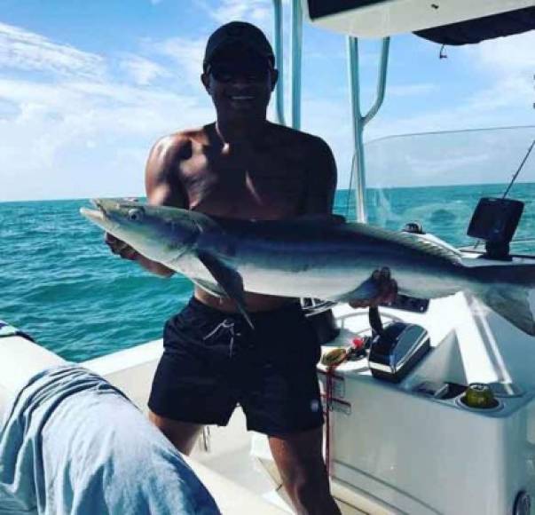 Ramón Núñez disfruta de la pesca y lo demuestra en sus redes sociales.