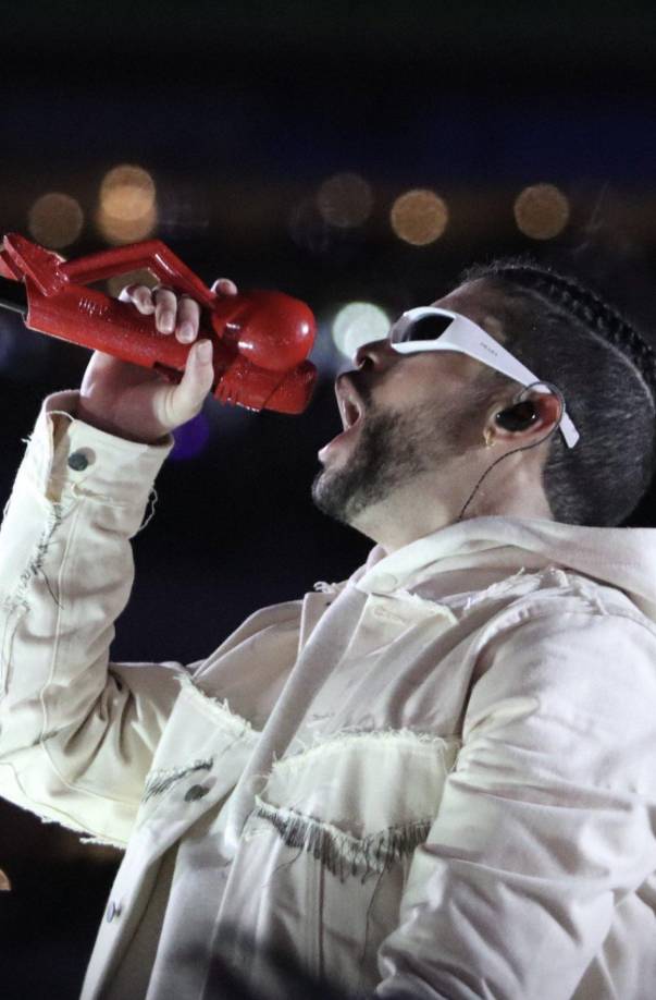 “No valió los 10 mil pesos que pagué. Todos los que vayan a venir, no vengan con la expectativa muy alta porque la verdad, nada novedoso, no se veía casi nada, el show pues medio mosqueado, Benito viene a tu lugar (yo estaba al frente) como 3 segundos y se va y vuelves a no ver nada”, relató. Angie continuó calificando al show como una “estafa” ya que, a su criterio, algunos componentes del show no estuvieron a la altura de lo que se cobró por el boleto.