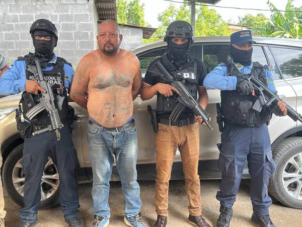 El detenido fue identificado por las autoridades con el nombre de José David Rodas Ramos.