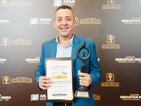 <b>Nelson Luciano Marroquín, alcalde del municipio de Masagua. Imagen tomada de Facebook.</b>