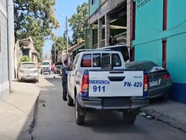 El cuerpo sin vida de Cristian Fernando Ortega fue hallado en un pasaje del mercado Medina.