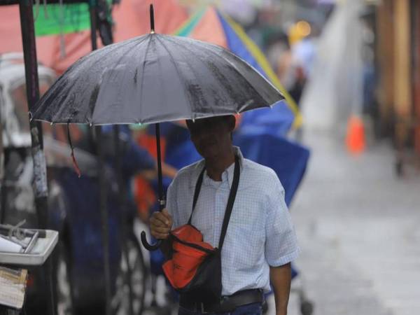Pronostican que en la zona norte y oriente se registrará mayor acumulación de lluvias. Imagen de LA PRENSA.